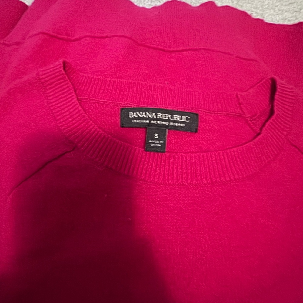 Banana Republic Women's Crew Neck Sweater - Pink